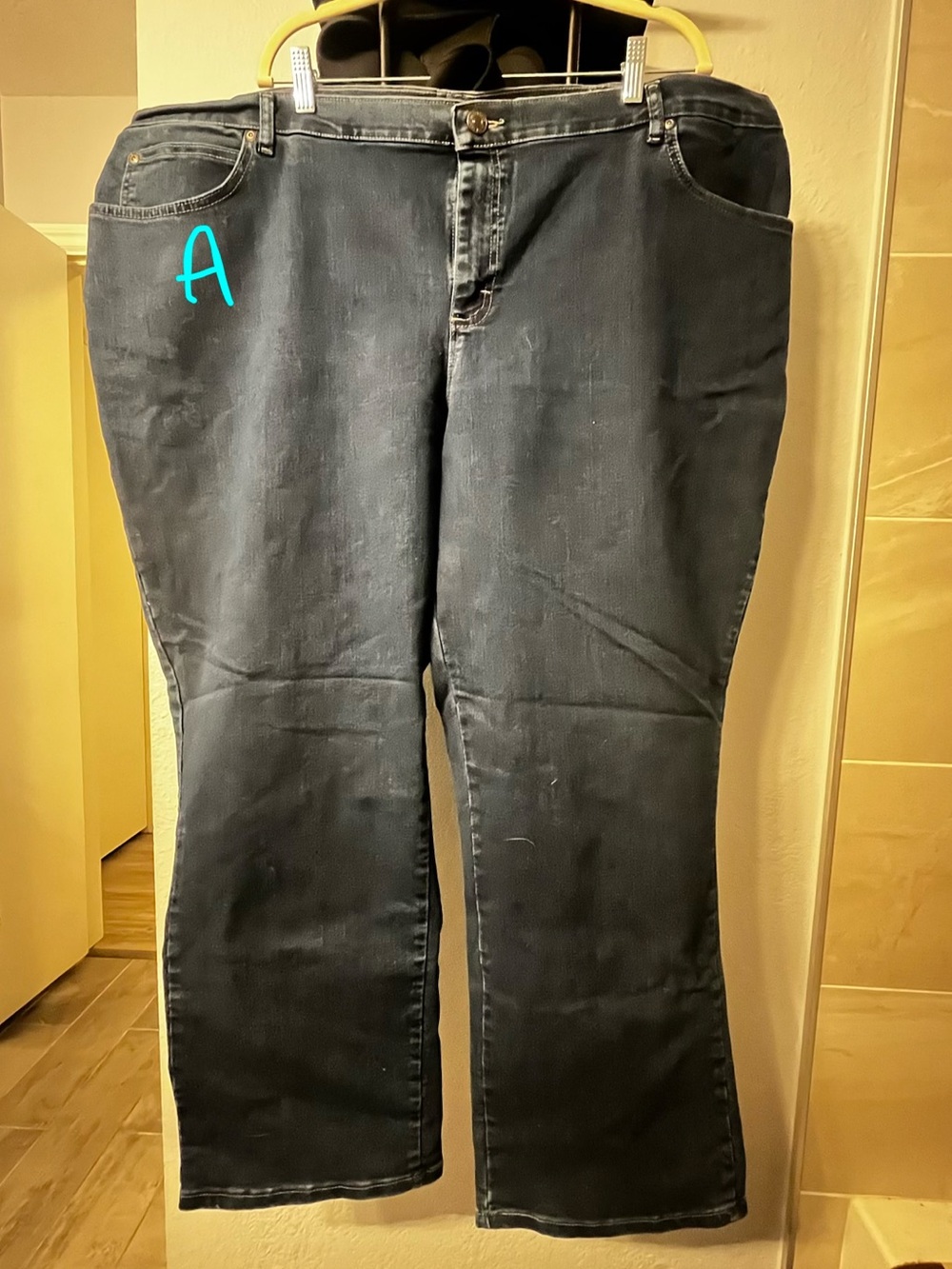28W | Lee Relaxed Fit Jeans Women's Medium Wash Denim